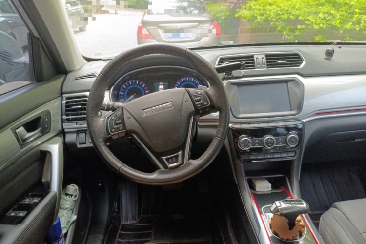 Used Haval H2 2018 Blue Label 1.5T Dual-Clutch Two-Wheel-Drive Elite Model Steering Wheel