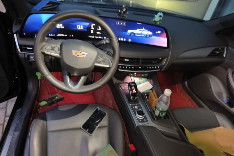 Used Cadillac CT5 2024 28T Luxury Pro Trim Interior 2