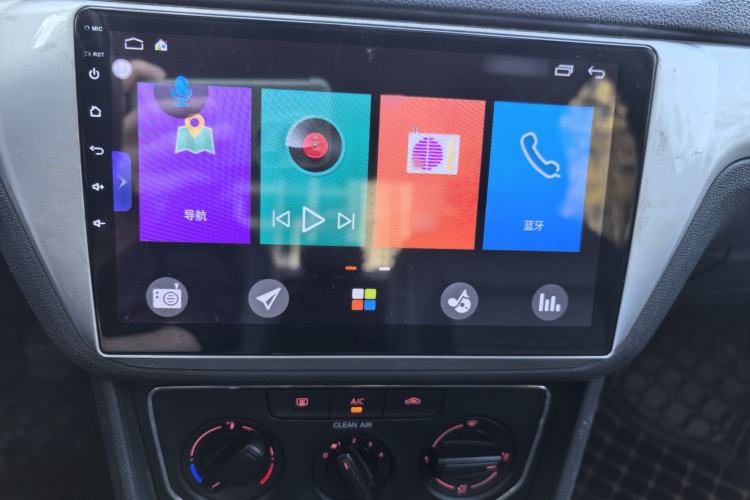 Used Volkswagen Lavida 2015 1.6L Manual Comfort Edition
