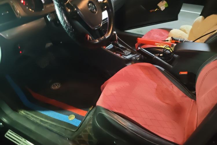 Used Volkswagen Lavida 2015 1.6L Automatic Comfort Edition Left Front Seat