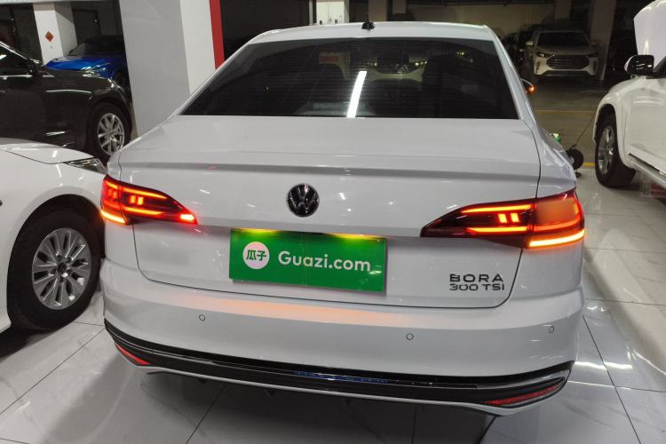 Used Volkswagen Bora 2023 300TSI DSG Prestige Edition
