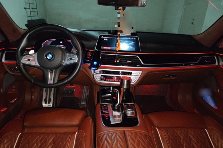 Used BMW 7 Series 2019 740Li xDrive Executive M Sport Package Center Console