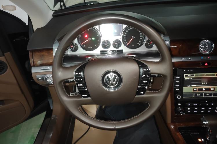 Used Volkswagen Phaeton 2015 3.0L Smart Edition
