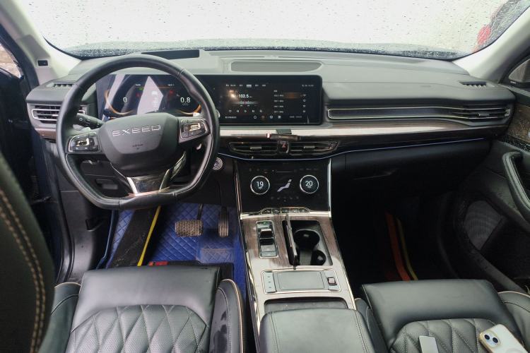 Used EXEED Lanyue 2021 390T Four-Wheel Drive Star Prestige Edition Center Console