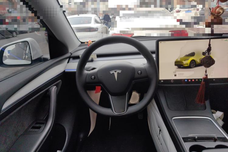 Used Tesla Model Y 2024 Rear-Wheel-Drive Version
