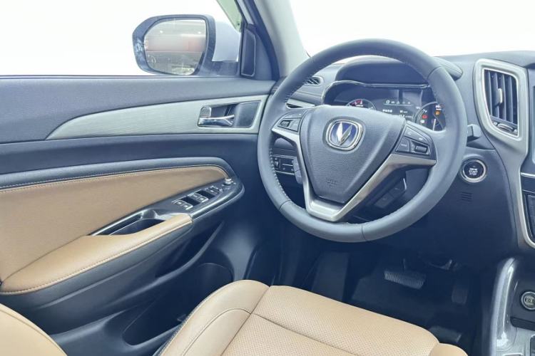 Used Changan CS75 2017 Shangkui Edition 1.5T Automatic Fengxiang Model