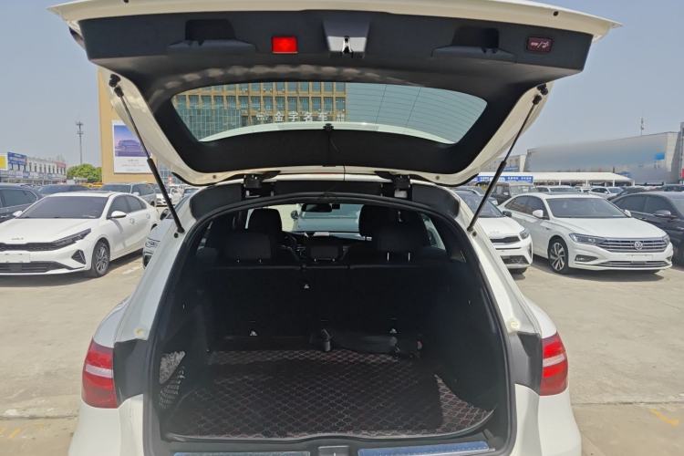 Used Mercedes-Benz GLC 2016 GLC 300 4MATIC Dynamic Model
