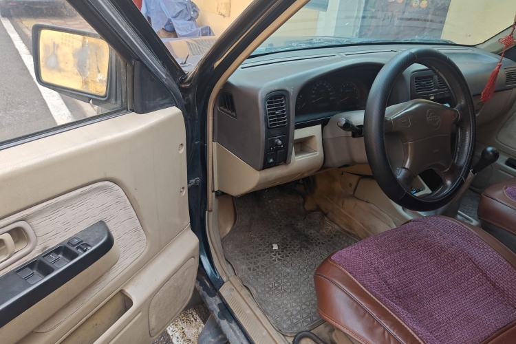 Used Dongfeng Ruichi 2010 2.4L Gasoline Two-Wheel Drive Standard Version ZG24
