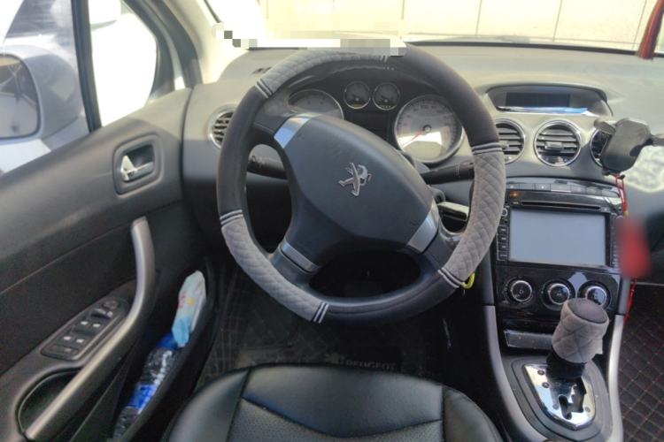 Used Peugeot 408 2013 1.6L Automatic Comfort Edition Steering Wheel