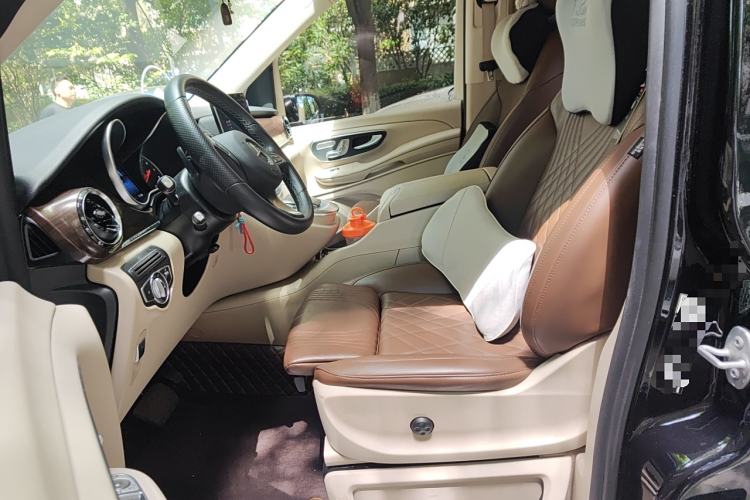 Used Mercedes-Benz V-Class 2022 V 260 Avantgarde Edition