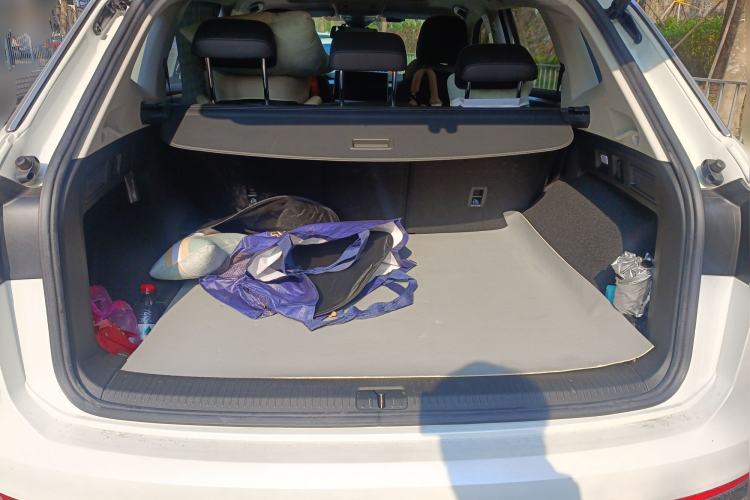 Used Volkswagen Tayron 2023 380TSI Four-Wheel Drive R-Line High-Energy Version Trunk