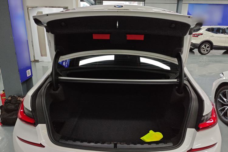 Used BMW 3 Series 2022 320Li M Sport Package Trunk