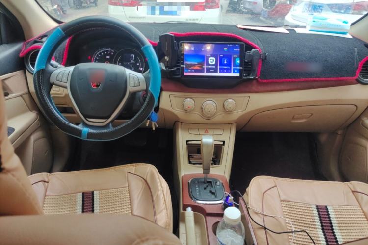 Used Roewe 350 2013 350C 1.5L Automatic Xunyue Edition Center Console