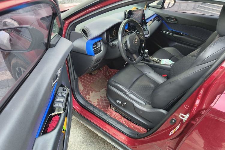 Used Toyota IZOA 2018 2.0L Yichi Edition China V Standard