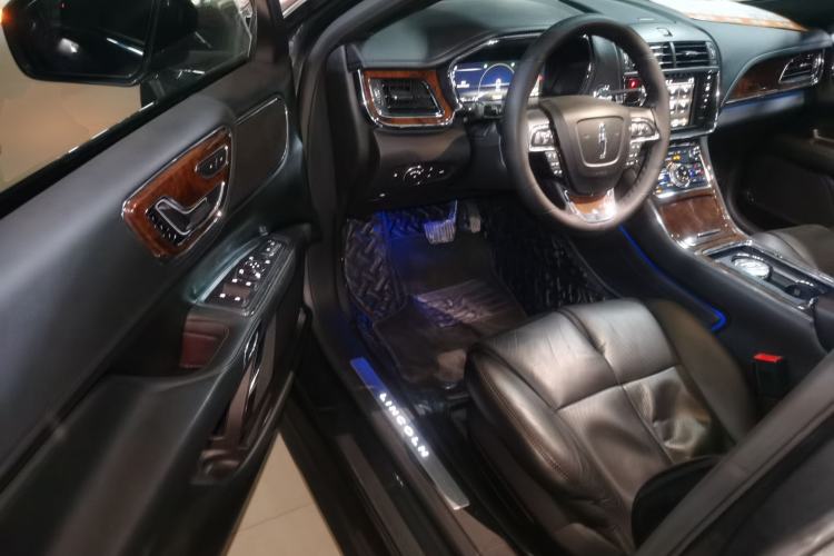 Used Lincoln Continental 2017 2.0T Two-Wheel-Drive Luxury Edition
