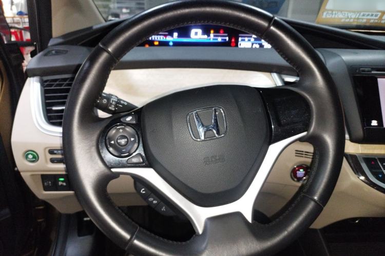 Used Honda Jade 2014 1.8L Automatic Comfort Elite Version 5 Seats