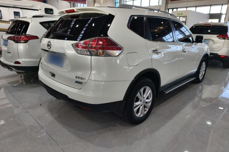 Used Nissan X-Trail 2015 2.0L CVT Comfort MAX Edition 2WD