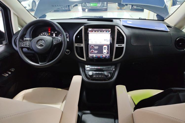 Used Mercedes-Benz Vito 2018 2.0T Elite Version 7 Seats China VI Emission Standard