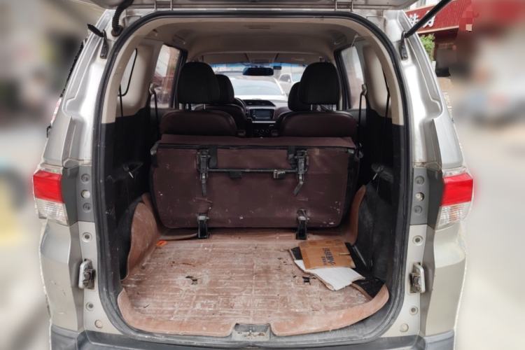 Used Venucia M50V 2017 1.5L XL Manual Comfort Edition Trunk