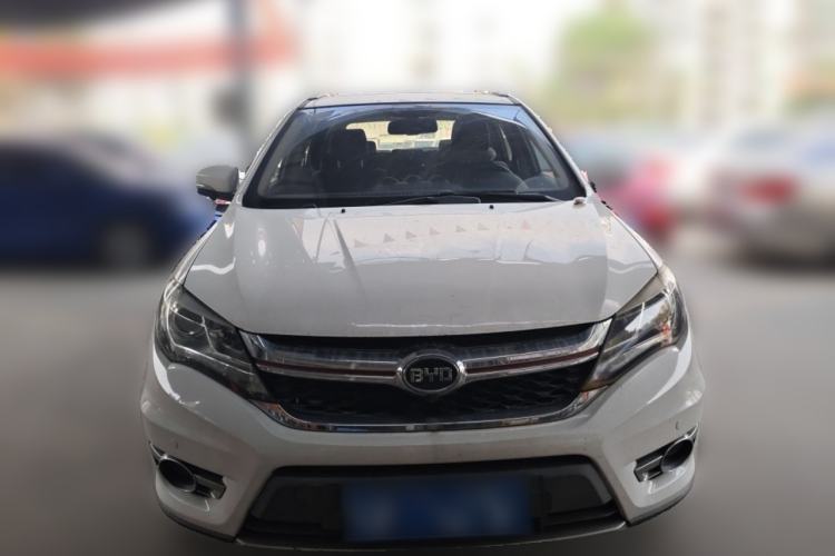 Used BYD S7 2017 2.0T Automatic Prestige Edition Front