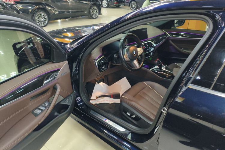 Used BMW 5 Series 2022 Second Facelift 525Li M Sport Package
