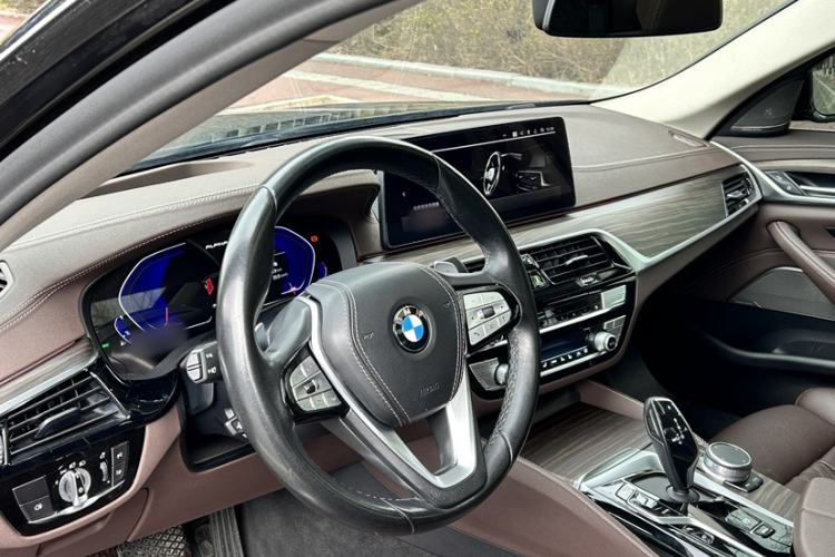 Used BMW 5 Series 2021 530Li Luxury Edition Premium Package Interior 1