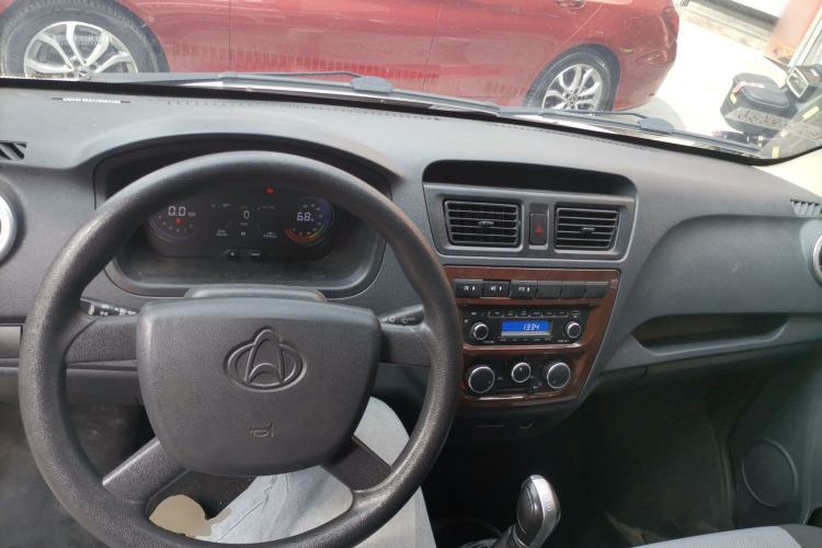 Used Chana Ruixing EM60 2022 All-Electric Van 4498 mm Long Flat Roof with Rear-Hinged Doors 2 Seats 70 kW 41.86 kWh