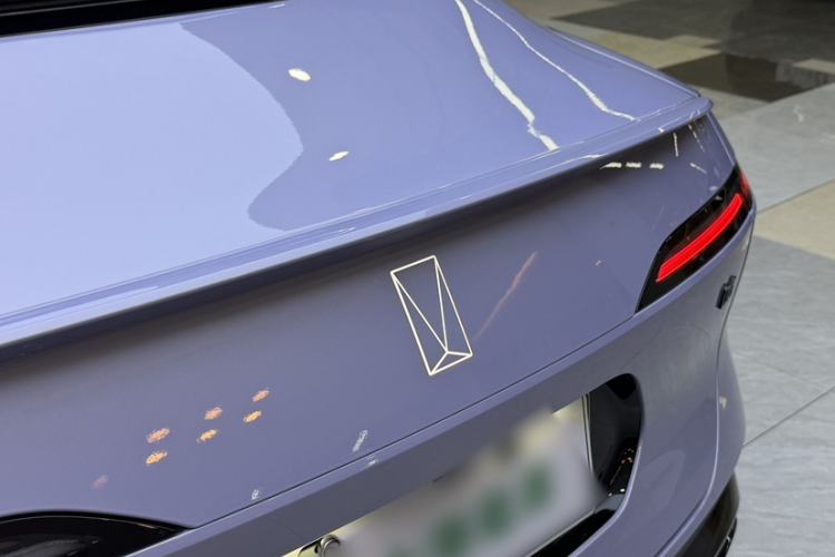 Used Avatr 06 2025 Pro Range-Extended Edition Exterior 3