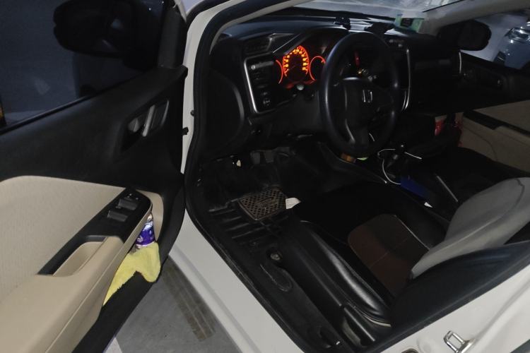 Used Honda Greiz 2016 1.5L Manual Classic Edition
