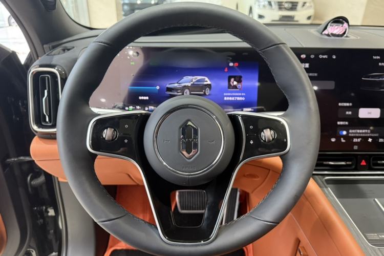 Used Hima AITO M9 2025 Extended-Range Max Version 52 kWh 6-Seater Edition Interior 3