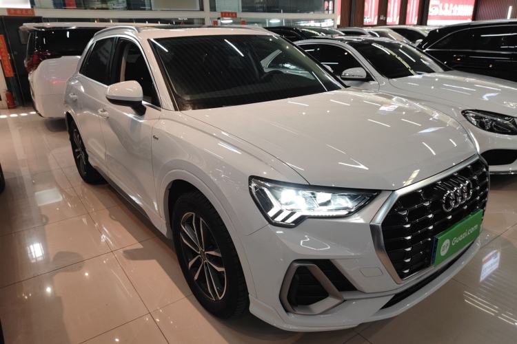 Used Audi Q3 2020 35 TFSI Ambition Dynamic Edition
