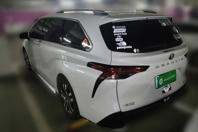 Used Toyota Granvia 2024 2.5L Hybrid Prestige PLUS Four-Wheel Drive Version
