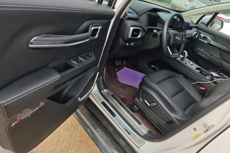 Used Geely Auto Haoyue 2020 1.8TD DCT Luxury Model 5 Seats Driver Seat