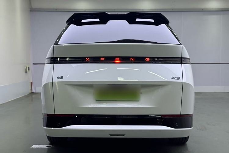 Used XPeng X9 2025 740 Ultra-Long Range Max
