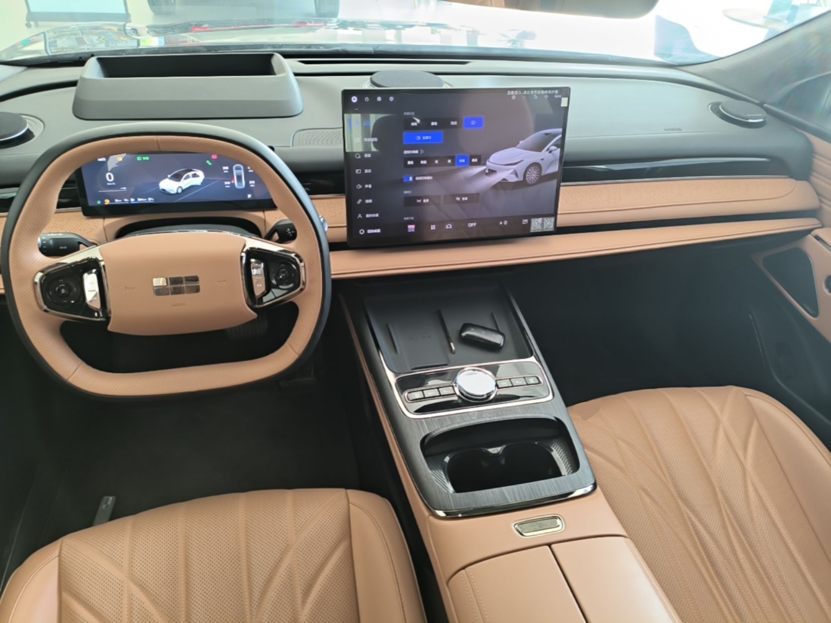 Geely Galaxy 8 2025 130km EM-P Starship Edition — снимка 12