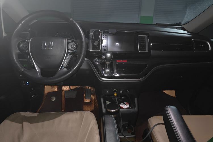 Used Honda Elysion 2019 2.0L Hybrid Luxury Edition
