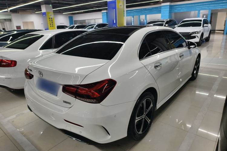 Used Mercedes-Benz A-Class 2022 Revised Version A 200 L Sport Sedan Fashionable Style