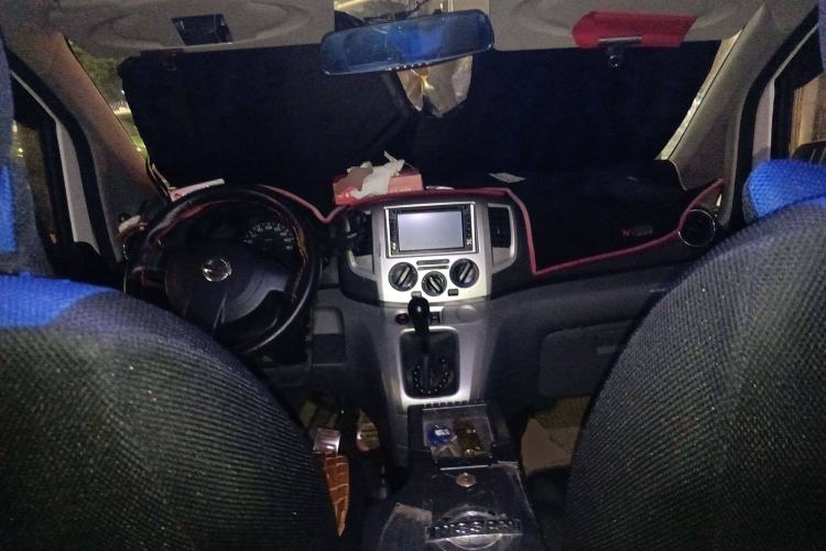 Used Nissan NV200 2013 1.6L Luxury Model China IV Standard