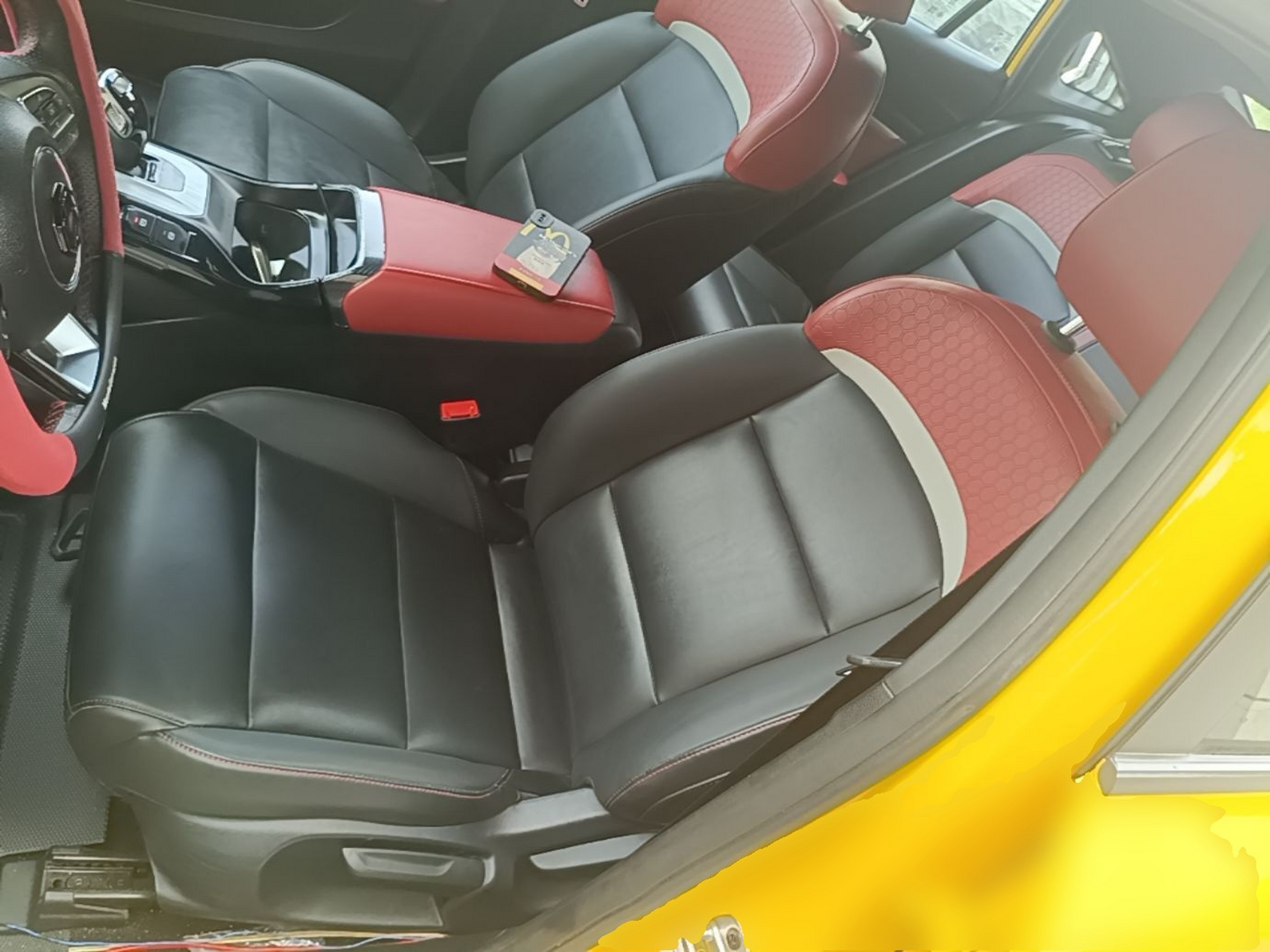 Interior delantero