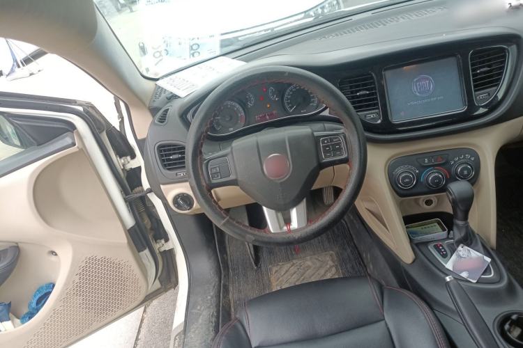 Used Fiat Viaggio 2012 1.4T Automatic Enjoyment Edition Steering Wheel