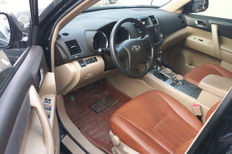 Used Toyota Highlander 2012 2.7L 2WD 5-Seater Elite Edition Left Front Seat