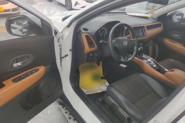 Used Honda Vezel 2016 1.8L CVT Front-Wheel Drive Pioneer Edition
