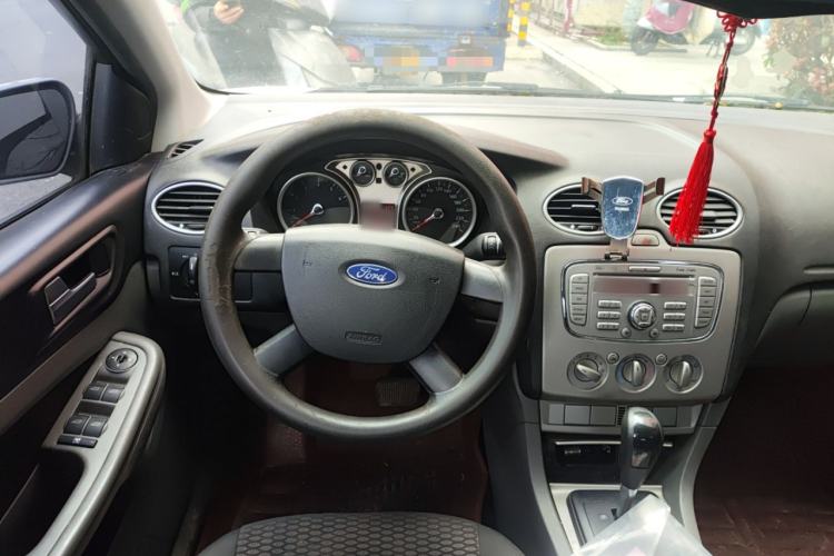 Used Ford Focus 2013 Hatchback Classic 1.8L Automatic Base Model

