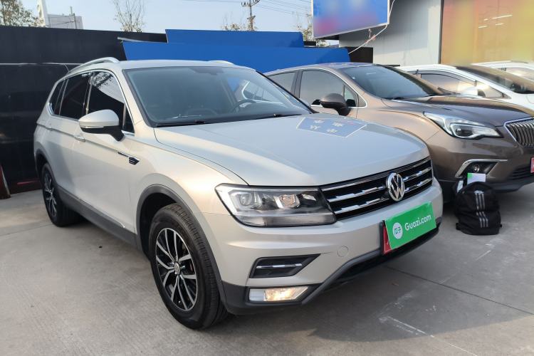 Used Volkswagen Tiguan L 2017 330TSI Automatic Two-Wheel Drive Luxury Edition