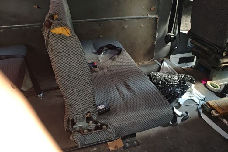 Used Iveco Daily 2009 2.5T-A35 7-Seater
