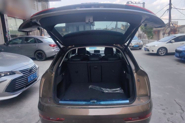 Used Audi Q3 2016 30 TFSI Fashion Model Trunk