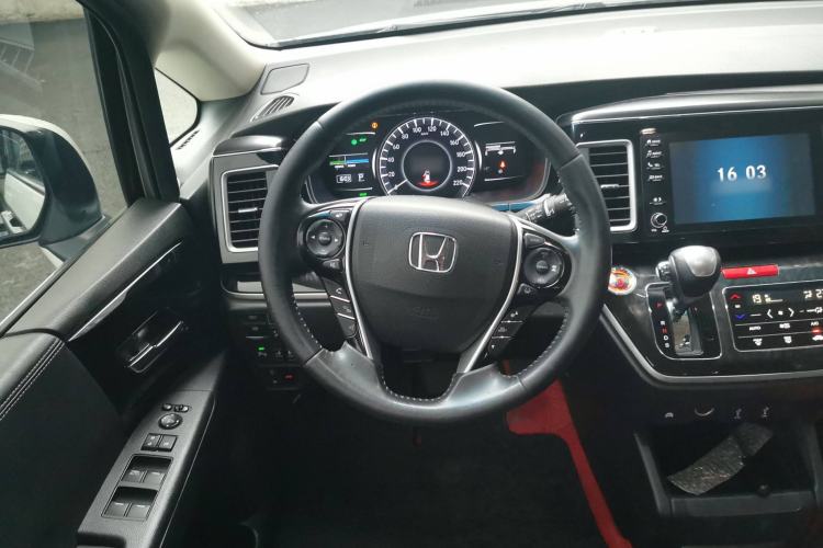 Used Honda Elysion 2019 2.0L Hybrid Luxury Edition
