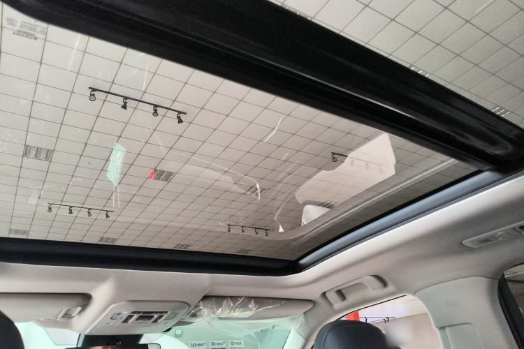 Used Toyota Highlander 2023 2.5L Smart Electric Hybrid Dual-Engine Four-Wheel Drive Prestige Version – 7 Seats Headliner