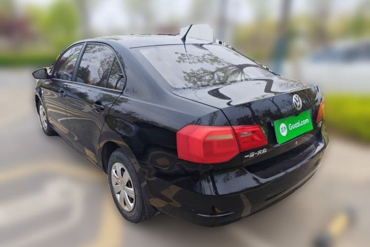 Used Volkswagen Jetta 2015 Value Edition 1.6L Automatic Fashion Version Rear Left 45 Deg