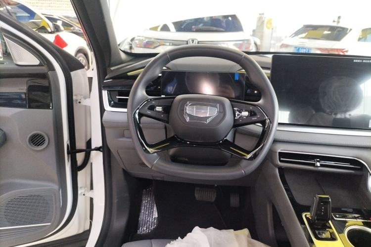 Used Geely Auto Emgrand X7 Sport 2026 Model 1.5TD Aspirational Steering Wheel